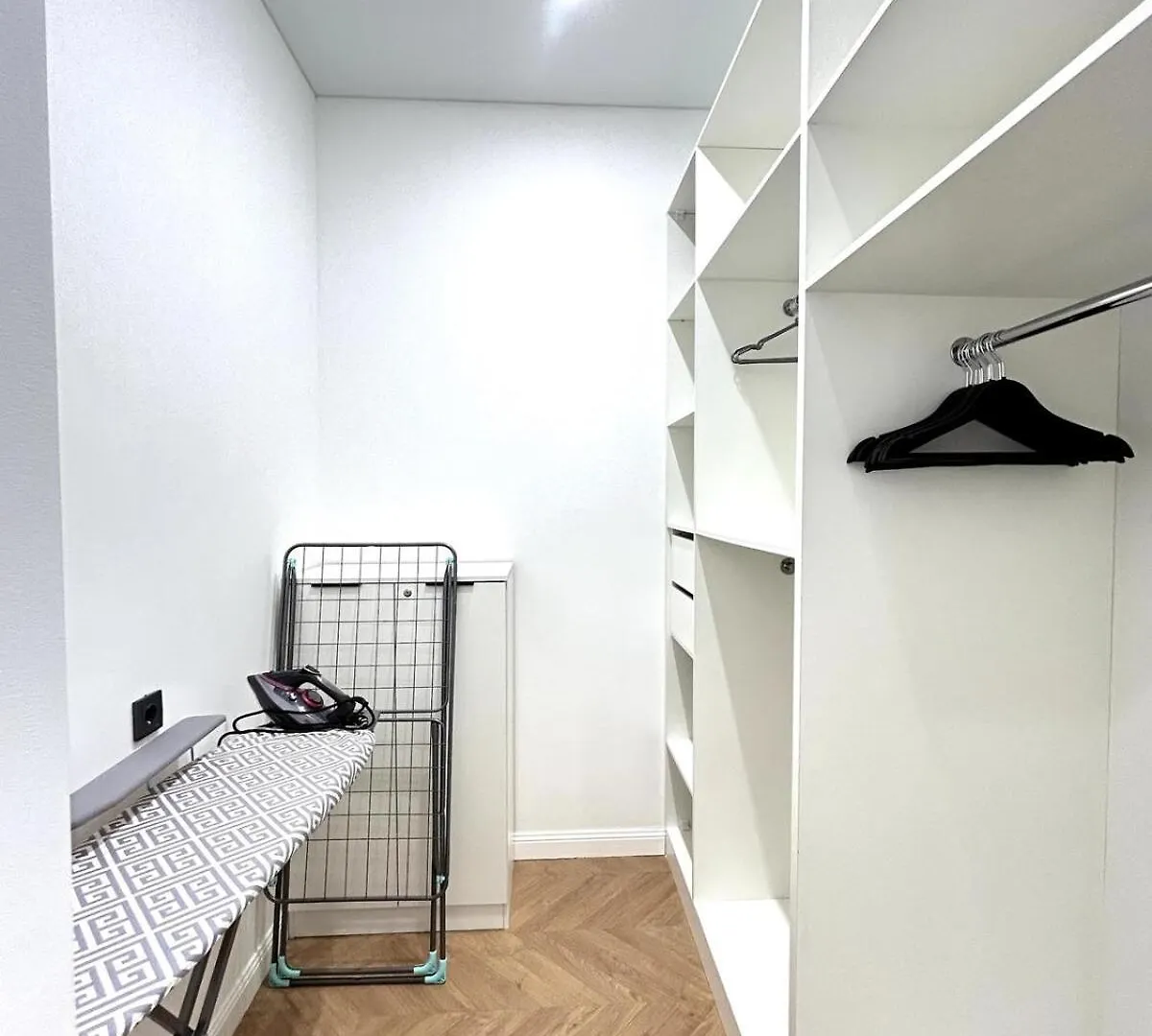 New Comfortable Apartment Next To Mega Center Shopping Mall Almaty