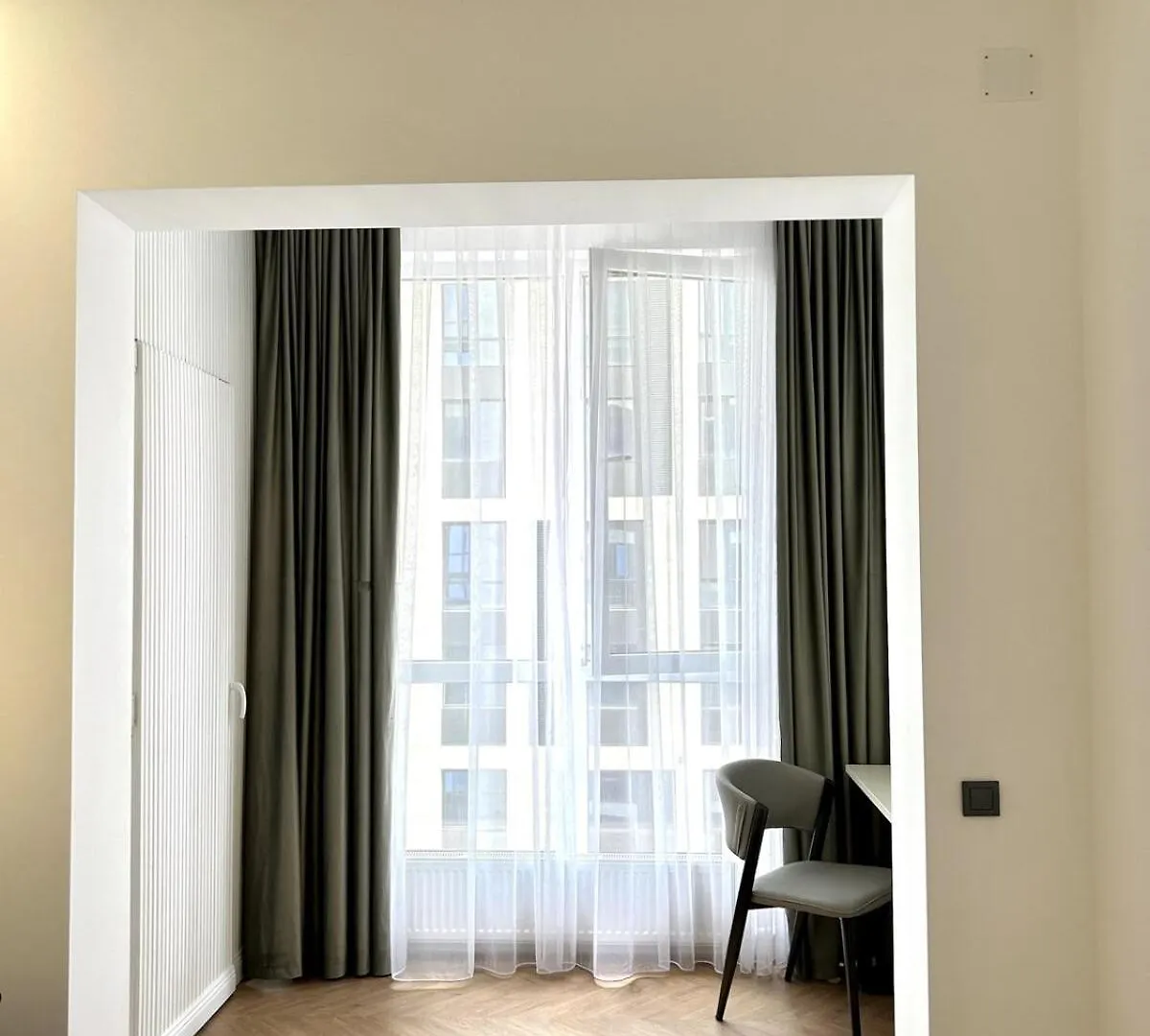 New Comfortable Apartment Next To Mega Center Shopping Mall Almaty