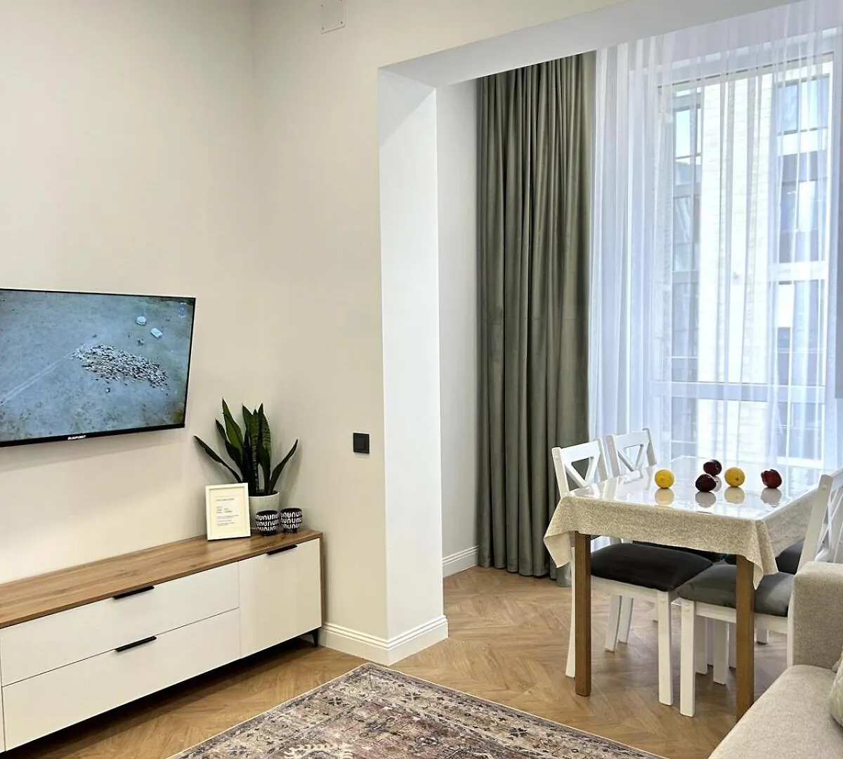 New Comfortable Apartment Next To Mega Center Shopping Mall Almaty