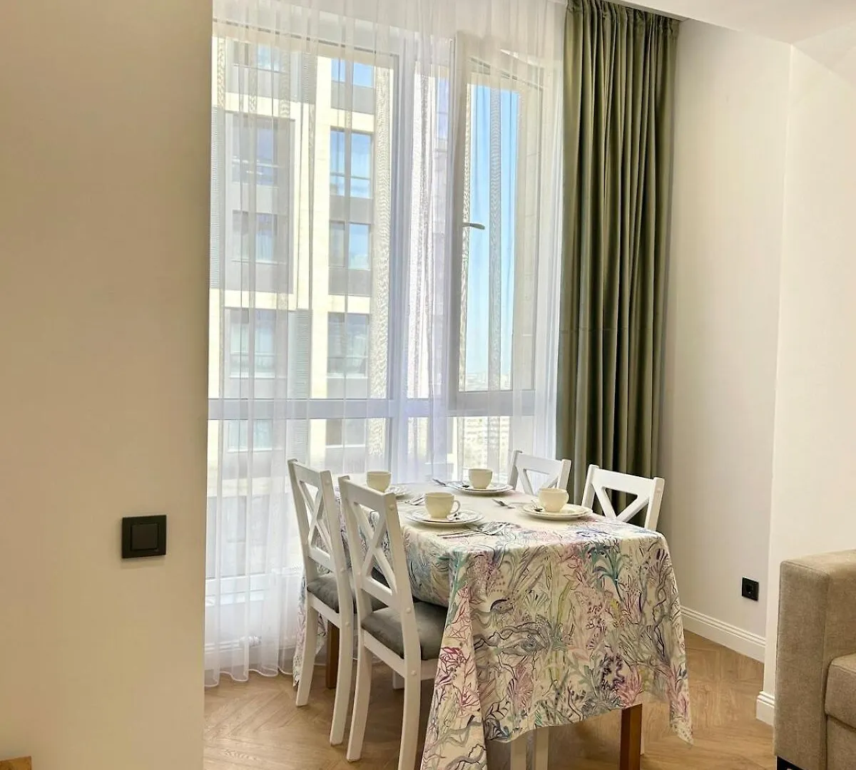 New Comfortable Apartment Next To Mega Center Shopping Mall Almaty 0*,